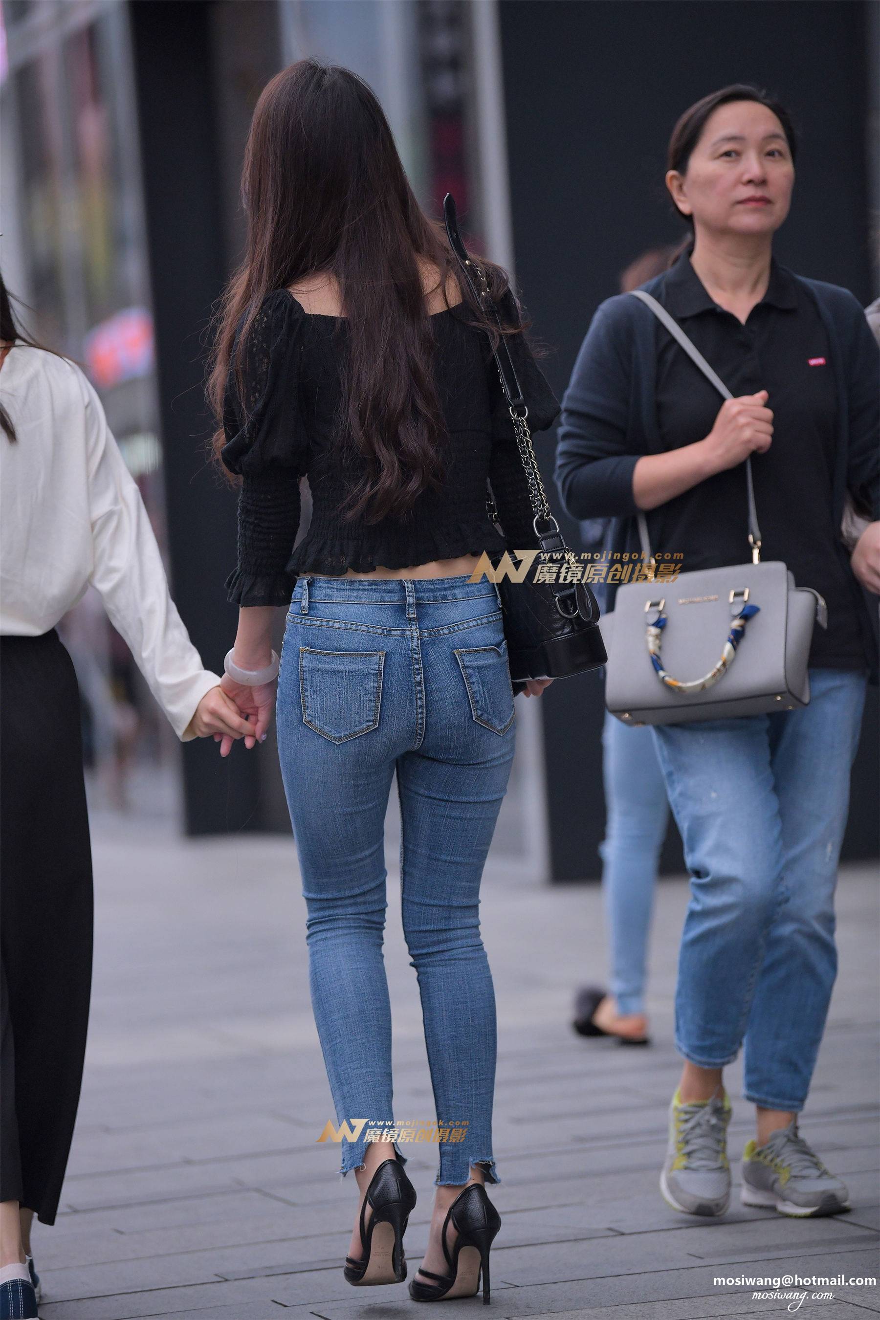 135214fwaromu9aram8jwm.jpg