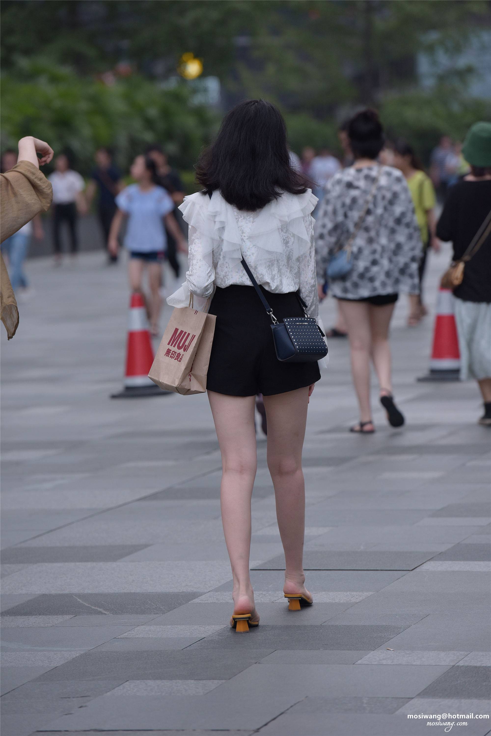 0084-给此邮箱发邮件：mosiwang@hotmail.com.jpg