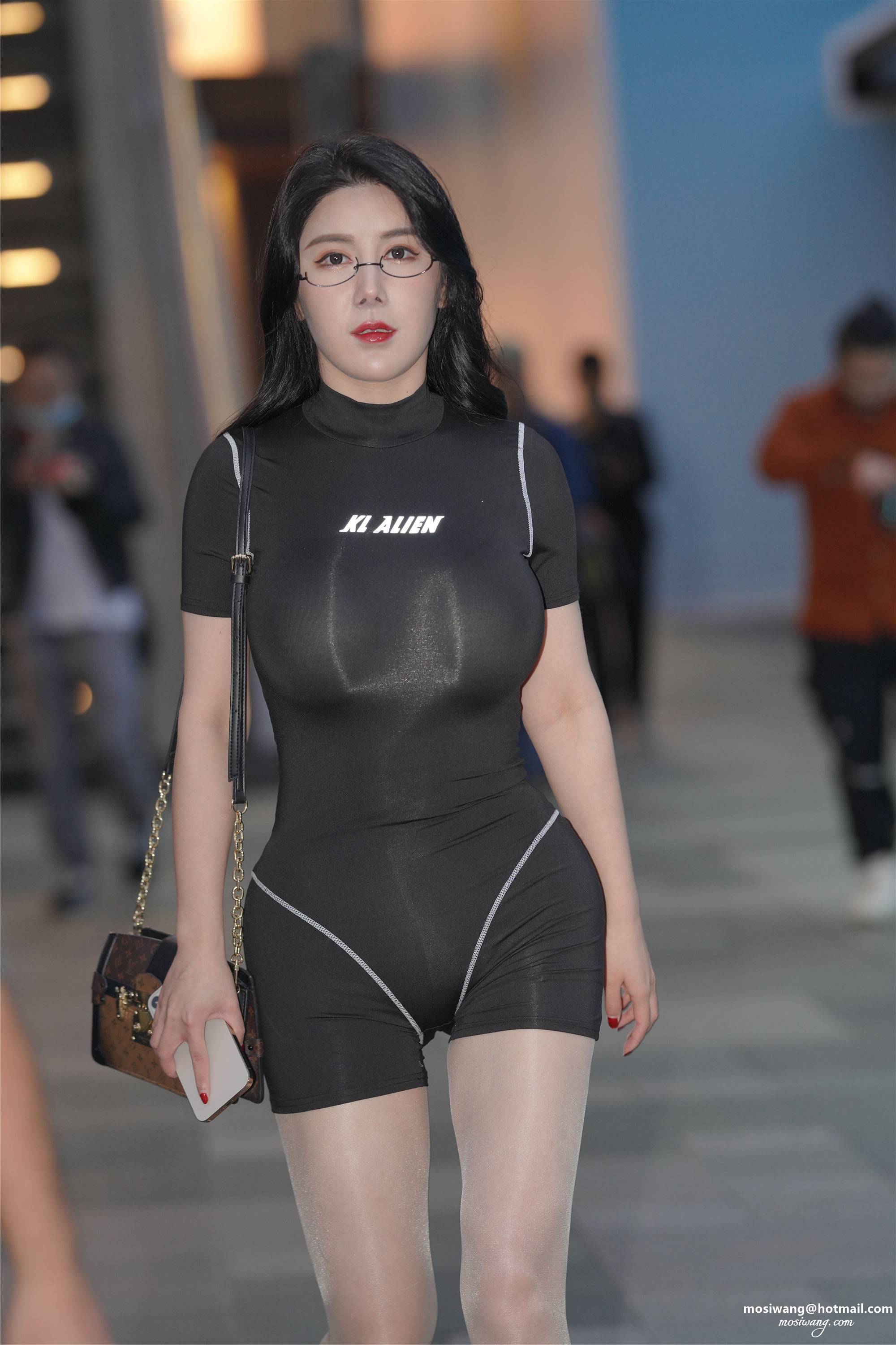 0004-给此邮箱发邮件：mosiwang@hotmail.com.jpg