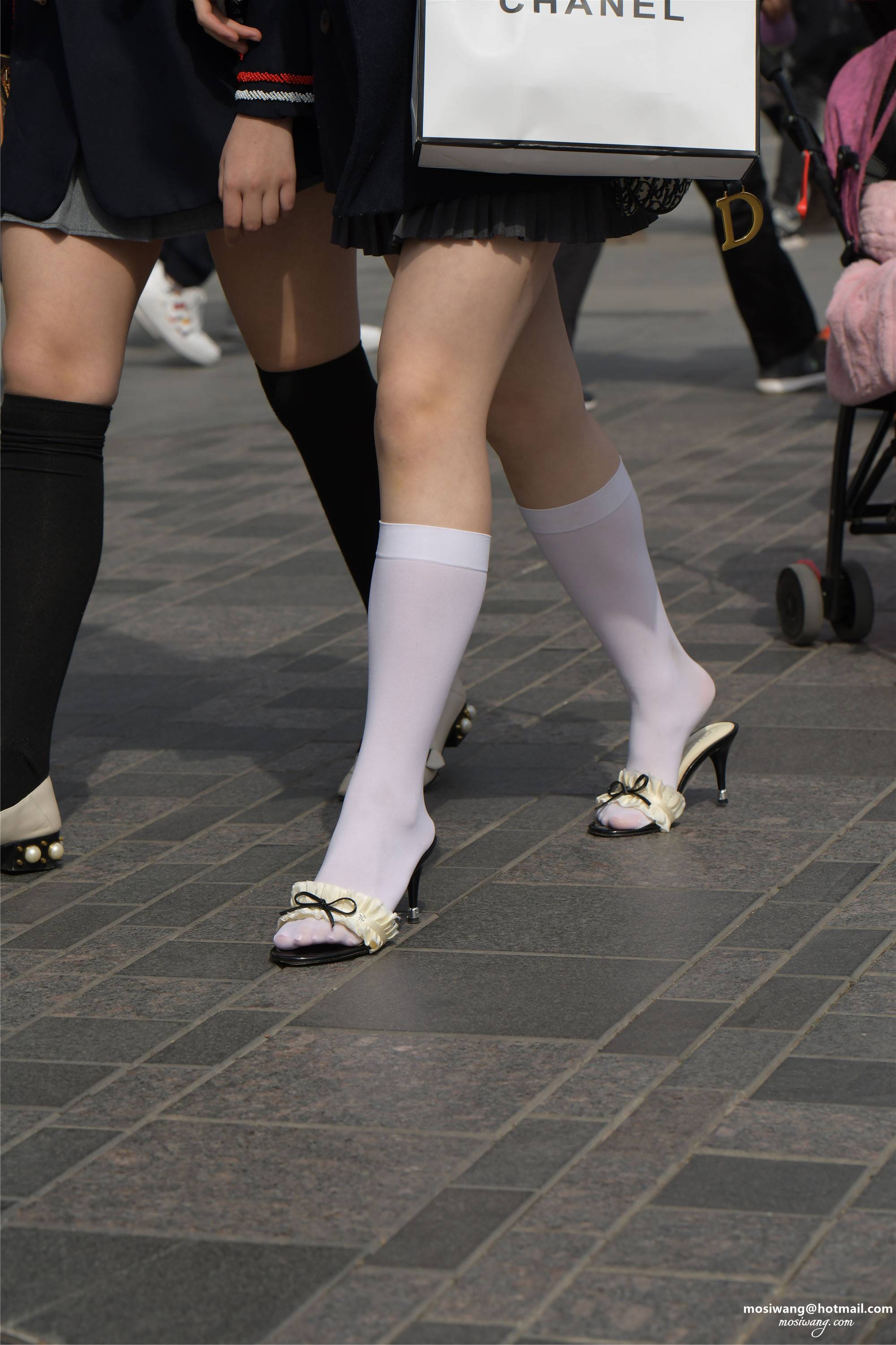 0021-给此邮箱发邮件：mosiwang@hotmail.com.jpg