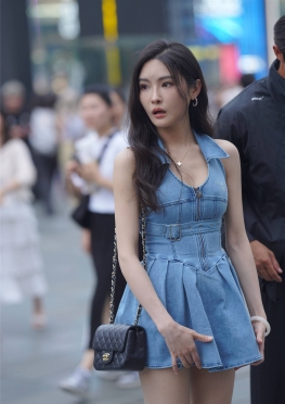 牛仔DQ高T靓L【71P】受人瞩目的短裙大白腿长腿美女套图