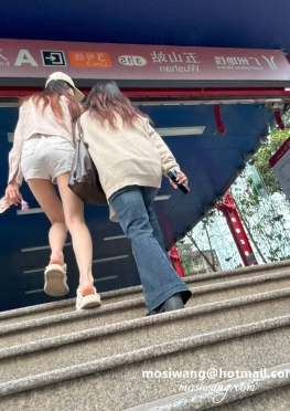 广州某农业大学大长腿美女多角度跟拍【62P】