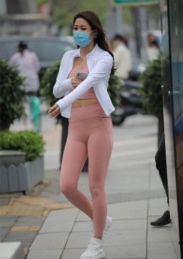 魅L运动瑜J【376P】大街上偶遇瑜伽裤紧身裤长腿美女
