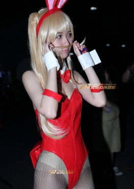 可爱的黑丝兔女郎Coser