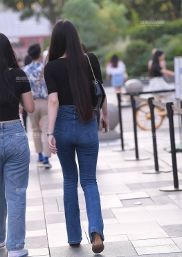 (42896) 紧牛高跟美女 [16P]