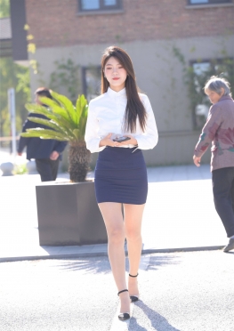 6702凛冬的阳光BQ【611P】职业装肉丝足大长腿美女套图